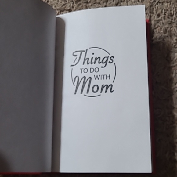 Things to Do With Mom: Lots of Fun for Everyone (Best at Everything) Hardcover - Picture 3 of 9